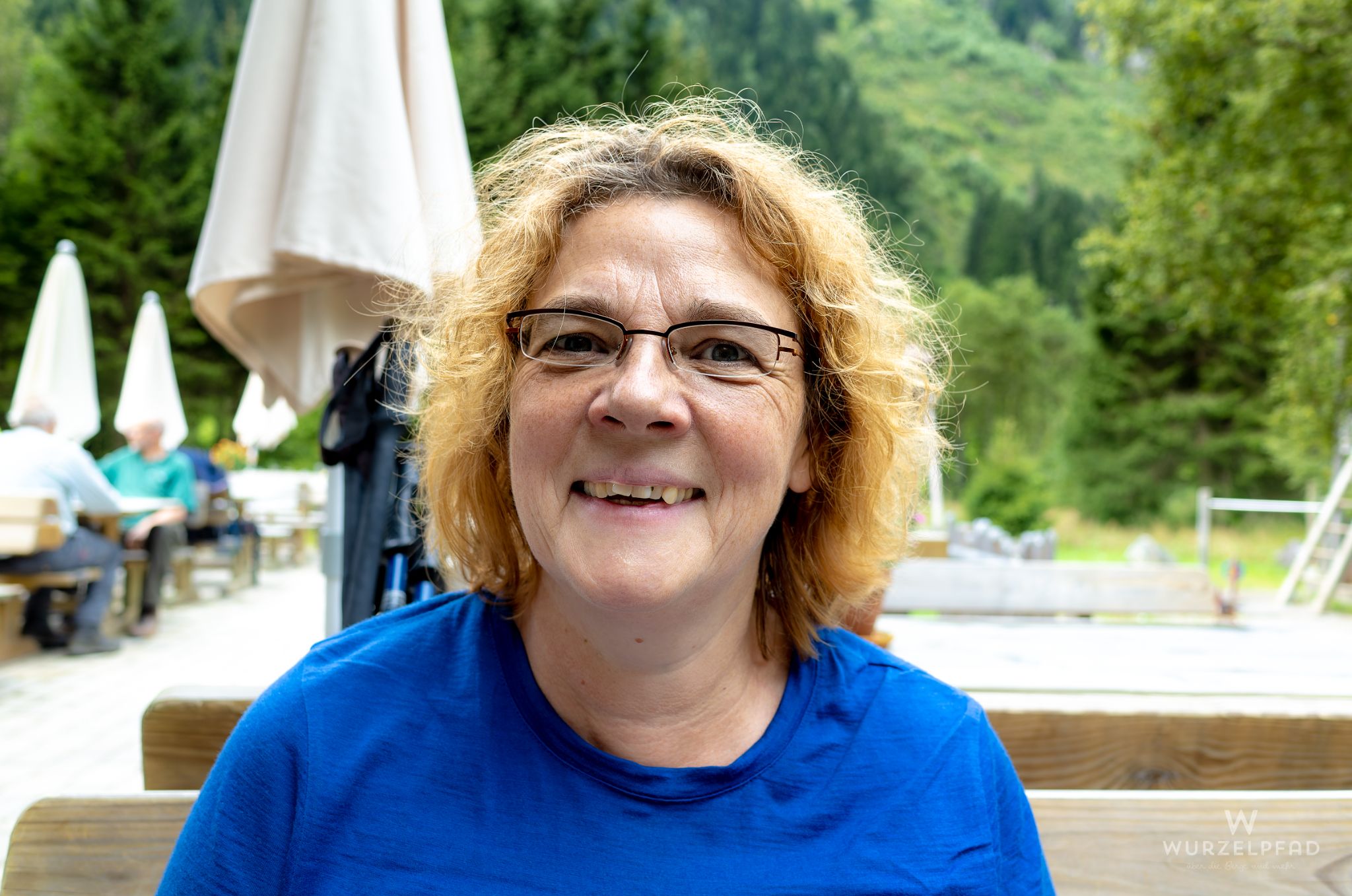 Wir warten auf den Bus